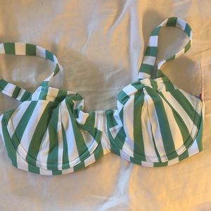 Victoria’s Secret NWT bikini top 34DD green and white strip underwire/push up